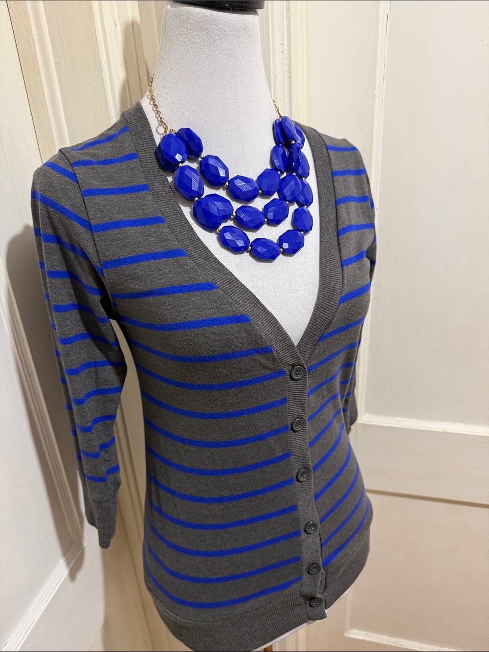 Splash women's Large Gray V-Neck Button Cardigan with Blue Stripes